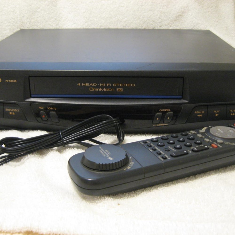 PANASONIC VHS PLAYER RECORDER w/ SHUTTLE REMOTE